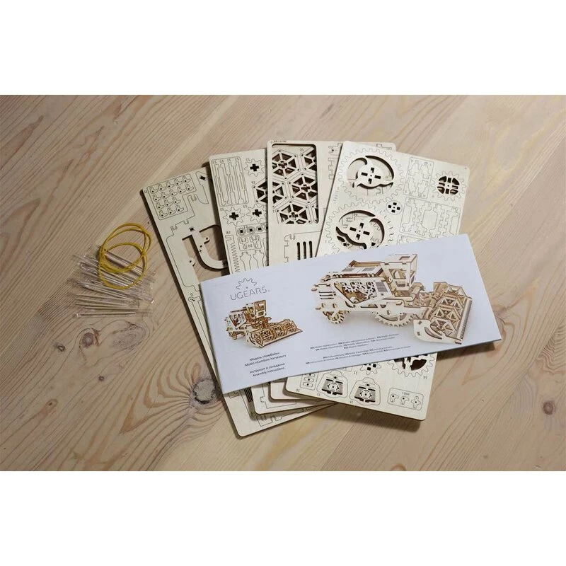 UGEARS Maquette Moissonneuse-batteuse 13 UGEARS Maquette Moissonneuse-batteuse – Image 11