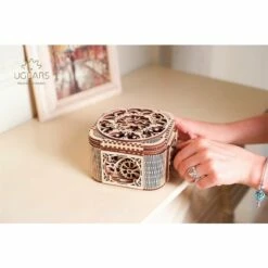 UGEARS Maquette Coffre Au Tresor -France Chiffres Modèles Soldes 2024 ugears 8412059 coffre au tresor 17